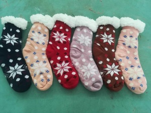 Chaussettes chaudes en tricot épais doublé de molleton, chaussons d'hiver à motif de flocon de neige de noël - Product Image 4