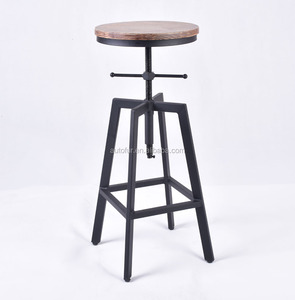Tabourets <span class=keywords><strong>de</strong></span> <span class=keywords><strong>bar</strong></span> réglables en <span class=keywords><strong>bois</strong></span> avec cadre en métal - Product Image 1