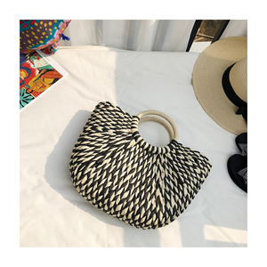 <span class=keywords><strong>Sac</strong></span> de paille d'été Bohème semi-cercle main-couleur assortie tissé <span class=keywords><strong>sac</strong></span> à main tissé à la main <span class=keywords><strong>sac</strong></span> de plage - Product Image 3