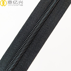 En gros Faite sur commande de Haute Qualité #5 Noir En Nylon À Longue Chaîne Glissière Bobine Rouleau Pour Vente - Product Image 2
