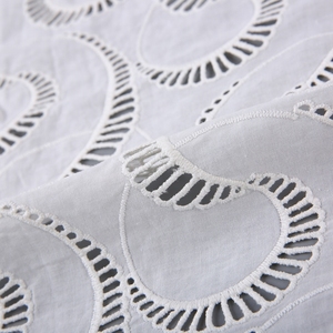Tejido de alta calidad <span class=keywords><strong>ojal</strong></span> de guipur de algodón hecho <span class=keywords><strong>a</strong></span> <span class=keywords><strong>mano</strong></span> tela de bordado - Product Image 5