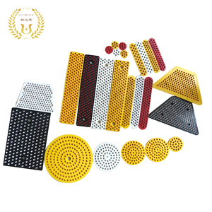 Riflettore a perline di vetro prismatico ad alta intensità Cat Eye con protezione IP68 per chiodi stradali, autostrade e parcheggi - Product Image 1
