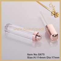 Vente en gros Tubes de brillant à lèvres carrés et vides en plastique or rose en métal avec grande brosse