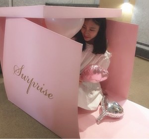 Boîte <span class=keywords><strong>cadeau</strong></span> <span class=keywords><strong>surprise</strong></span> en forme de ballon <span class=keywords><strong>photo</strong></span> avec cadre <span class=keywords><strong>photo</strong></span>, finition brillante/mate, pour fête de fiançailles romantique - Product Image 3