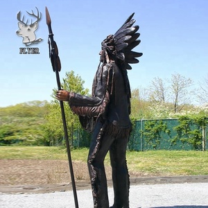 Outdoor Tuin Levensgrote Bronzen Indian <span class=keywords><strong>Chief</strong></span> Holding Spear Standbeeld Te Koop