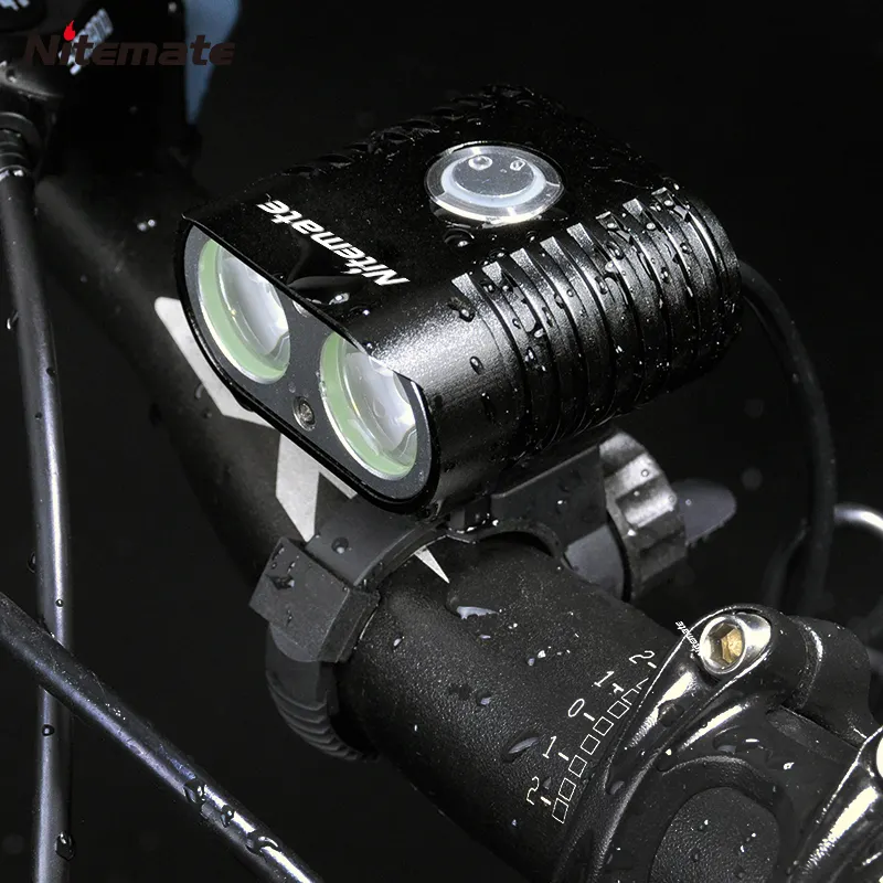 Newest aluminum alloy high power cycle lamp bike light 2200 lumen bicycle night riding lamp with 18650 battery pack