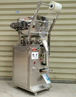 Machine de remplissage et de scellage automatique 3 côtés haute précision pour sachets de pâte liquide de piment, de tomate et de sauce piquante - Prix de gros
