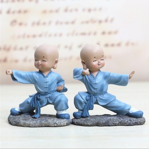 Figura de resina china de kung-fu para bebé, estatua de monje, shaolin