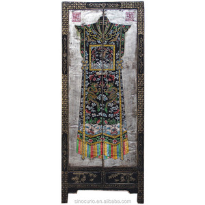Antique meubles en bois vêtements armoire - Product Image 1