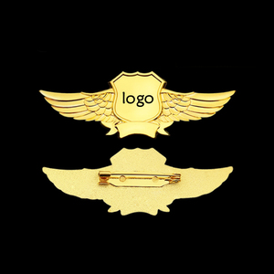 Nuovo distintivo con ali in metallo personalizzato caldo/distintivo con ali della compagnia aerea emirates/perno con ali della compagnia aerea