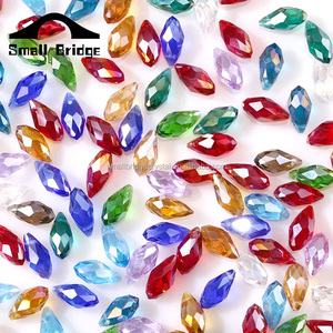 Petit pont haute qualité en gros 6*12mm boucles <span class=keywords><strong>d</strong></span>'oreilles goutte <span class=keywords><strong>eau</strong></span> <span class=keywords><strong>perles</strong></span> creuses <span class=keywords><strong>perles</strong></span> de cristal pour la fabrication de bijoux - Product Image 3