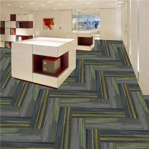 Moquette <span class=keywords><strong>de</strong></span> bureau commerciale 100% nylon 25cmx100cm Tuftée Style moderne uni pour la maison Hôtel Chambre à coucher Sol <span class=keywords><strong>Utilisation</strong></span> décorative - Product Image 1