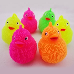 Boule lumineuse <span class=keywords><strong>LED</strong></span> en forme d'animal de canard pour enfants, 12 pièces, boule gonflable, clignotant, vente en gros