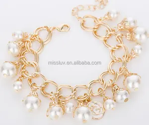 Donna di modo di fascini della perla della catena a maglia braccialetti personalizzati perline di fascini della catena braccialetti di 2019 hot chunky bracciali a catena