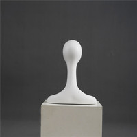 Cabeza de Maniquí Femenina de Fibra de Vidrio Abstracta de Talla Grande con Hombros, Modelo Europeo Original para Exhibición de Bufandas y Sombreros