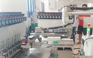 8000 pcs पीवीसी जूता बनाने की मशीन Weldo से स्वत: पीवीसी जूता के उत्पादन के लिए उपकरणों को शामिल किया गया - Product Image 4