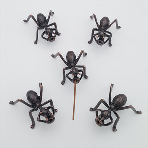 ของตกแต่งโต๊ะน้ำชาทำจากโลหะสำหรับสัตว์เลี้ยง,ที่ใส่ธูปรูปปูตั๊กแตนที่สร้างสรรค์ - Product Image 2