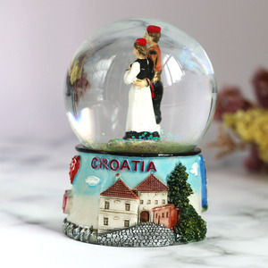 Seria pintada a mano para novia y novio, recuerdos de globos de <span class=keywords><strong>nieve</strong></span>, nueva promoción de <span class=keywords><strong>descanso</strong></span>, globos de <span class=keywords><strong>nieve</strong></span> de Navidad 2021 - Product Image 3