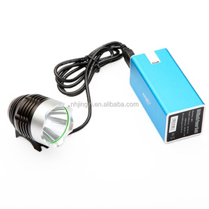 Super Bright T6 LED Aluminium <span class=keywords><strong>Vélo</strong></span> Avant <span class=keywords><strong>Lumière</strong></span> USB Rechargeable <span class=keywords><strong>Vélo</strong></span> <span class=keywords><strong>Lumière</strong></span> avec Batterie Puissance Guidon Montage - Product Image 5