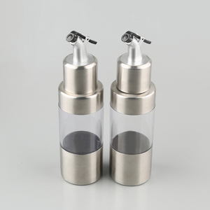 Juego de condimentos de <span class=keywords><strong>acero</strong></span> <span class=keywords><strong>inoxidable</strong></span> de estilo nórdico, juego de dispensador de aceite y vinagre con base de Bambú - Product Image 5