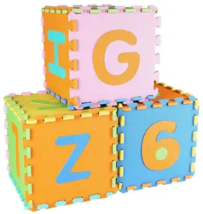 Weiche Dicke Ungiftige Kinderschaum-Fußmatten Kinder EVA-Schaum-Alphabet-Puzzle-Matte Ineinandergreifende Baby-Fußmatten Mehrfarbig