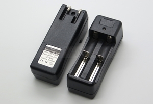 <span class=keywords><strong>18650</strong></span> חריץ כפול מטען קיר עבור 2x18650 נטענת ליתיום סוללה 3.7V - Product Image 5
