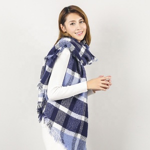 Sciarpa Invernale di Lusso 2025 in 100% Acrilico Effetto <span class=keywords><strong>Cashmere</strong></span>, Design Classico a Quadri per Donna, Sciarpa Lunga a Righe per Coppie, Sciarpa Lavorata a Maglia - Product Image 3