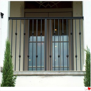 Usine personnalisée en aluminium durable balustrade balcon systèmes de garde-corps d'escalier pour appartement Trempé verre à main en aluminium de garde-corps - Product Image 6