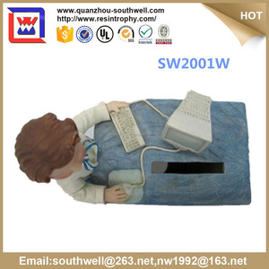 Résine polyresin <span class=keywords><strong>tirelire</strong></span> personnalisée <span class=keywords><strong>tirelire</strong></span> avec mignon <span class=keywords><strong>garçon</strong></span> figurines à vendre - Product Image 4