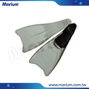 Équipement de plongée à drainage rapide avec palmes de plongée intégrales pour la pêche sous-marine - Product Image 1