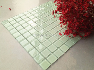 <span class=keywords><strong>Piastrelle</strong></span> di cristallo 4mm 5mm 6mm spessore <span class=keywords><strong>20x20</strong></span> 40x40 mosaici colore solido verde blu bordeaux bianco bianco scintillante tessere di mosaico di vetro - Product Image 6