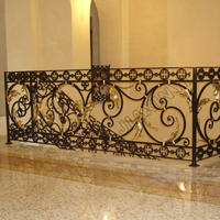 Rampe d'escalier en fer forgé antique italienne, élégants designs de rampes en fer pour villas, balustrades et rampes