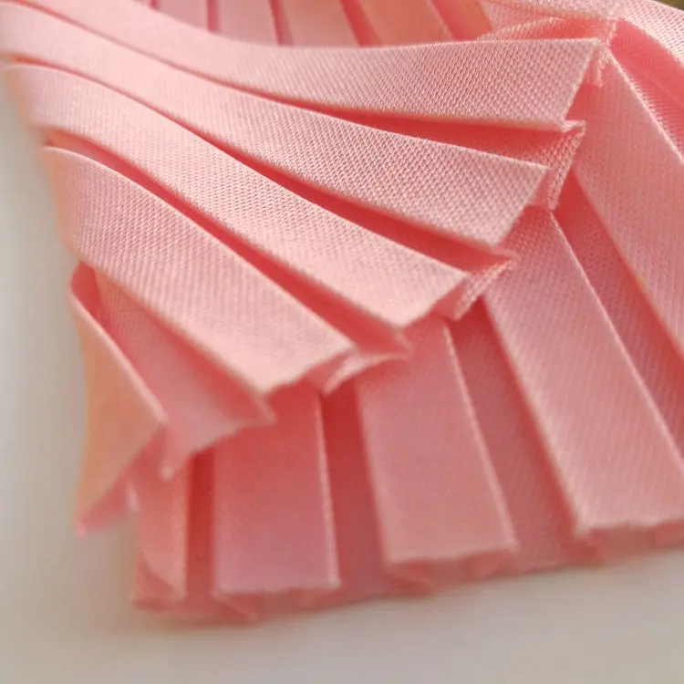 Hot Selling Pink Farbe 100% Polyester Strick Plissee Stoff für Kleid