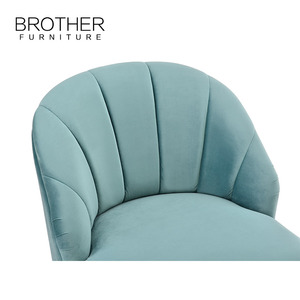 Desain Set Sofa Klasik Kayu dengan Pelapis Kain untuk Perabot Rumah - Product Image 5