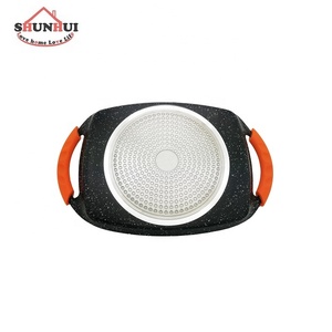 Piastra Piatta Antiaderente in Alluminio Pressofuso Effetto Marmo da 36 cm (14 Pollici) - Product Image 3