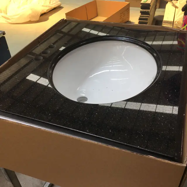 Màu đen Galaxy Granite 24 inch Phòng Tắm Vanity Đầu với Bồn Rửa