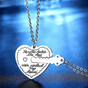 Collana per Coppie con Lucchetto a Cuore e Chiave, 'Chi Tiene la Chiave Può Aprire il Mio Cuore', Regalo di San Valentino - Product Image 1