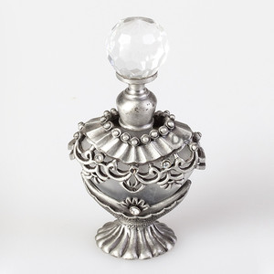 5 ml En Métal <span class=keywords><strong>Jupe</strong></span> <span class=keywords><strong>Mini</strong></span> <span class=keywords><strong>Parfum</strong></span> Givré Bouteille D'huile Essentielle de Verre Vide huile Rechargeable Bouteilles Décoratives #58788 - Product Image 3