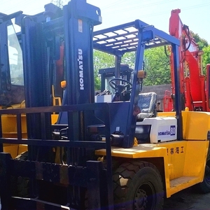 Chariot élévateur Komatsu FD80 d'occasion de haute qualité à vendre - Product Image 1