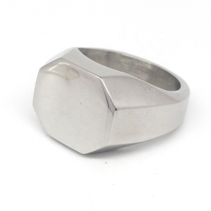 Yudan Factory-<span class=keywords><strong>anillo</strong></span> plano <span class=keywords><strong>de</strong></span> <span class=keywords><strong>acero</strong></span> inoxidable <span class=keywords><strong>para</strong></span> <span class=keywords><strong>hombre</strong></span>, venta al por mayor - Product Image 3