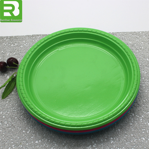 Assiettes jetables en plastique argentées pour fête - Product Image 4