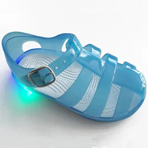 2022 Zomer Meisjes Goedkope TPU Transparante Jelly Sandalen Met Knipperend Licht