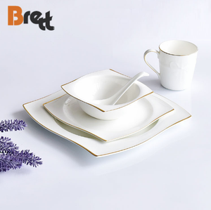 Brett Square Gold Rim Plato de porcelana Plato al por mayor a granel Alto estándar Bone <span class=keywords><strong>China</strong></span> Plate Vajilla para restaurante