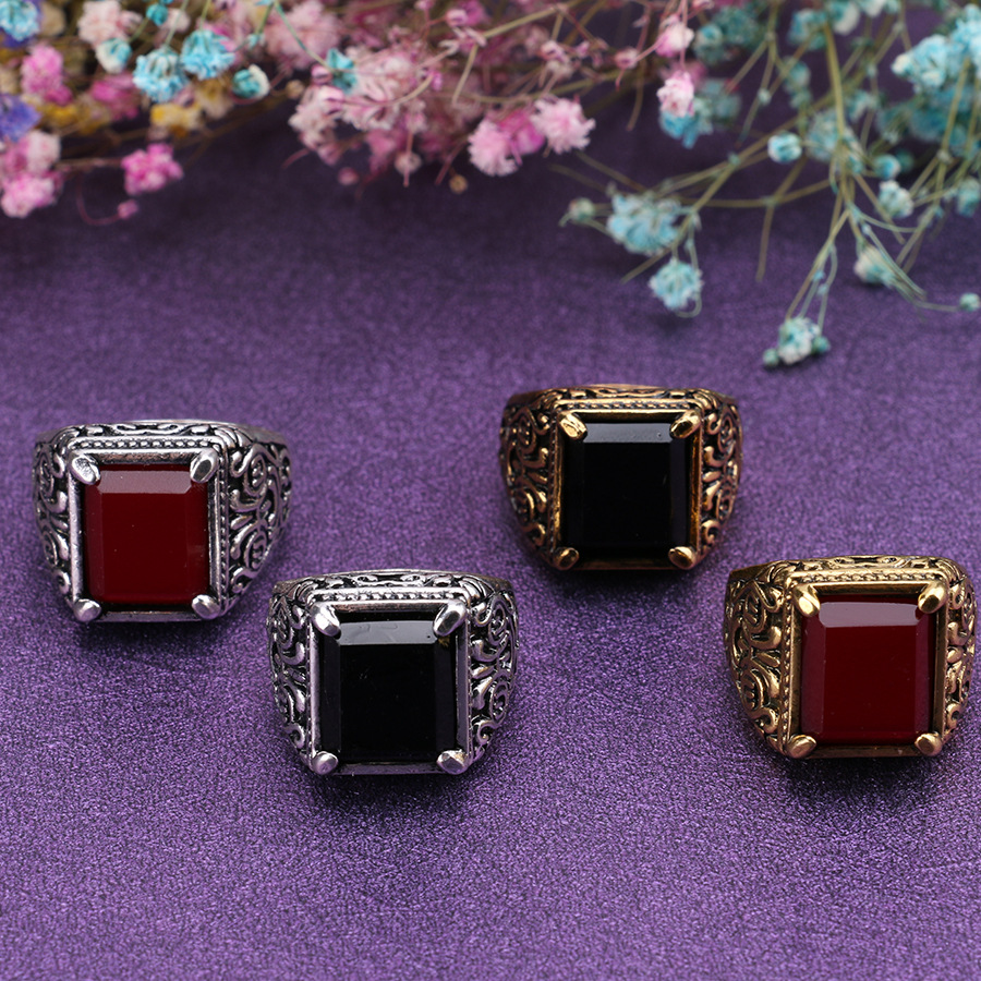 Antique-Gold / Black