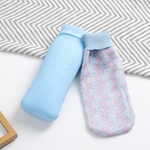 Bolsa de agua caliente con cubierta bolsa de agua caliente de silicona Cute Bottle Gel calentador de manos caliente compresa de hielo Cool Down <span class=keywords><strong>para</strong></span> <span class=keywords><strong>mujer</strong></span> - Product Image 4
