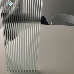 <span class=keywords><strong>Verre</strong></span> cannelé à motif en V de 8 mm Tecture pour cloisons - Product Image 1
