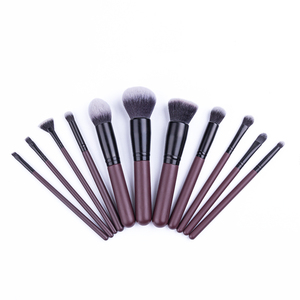 Set di Pennelli da Trucco OEM Personalizzati, 11 Pezzi, Lussuoso Set da Viaggio con Etichetta Privata, Pennelli per Viso e Occhi con Setole Sintetiche Morbide e Densi, Manico in Legno - Product Image 6