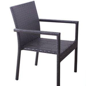 Ensemble de table et de chaises de jardin modernes Cornelia, meubles de patio d'extérieur avec rotin tressé pour cours, hôtels, villas - Product Image 2