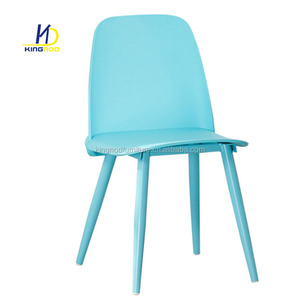 Replica mejor venta Metal pintado piernas plástico PP silla de diseño - Product Image 1