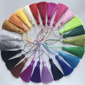 8センチメートルColorful High Quality Mini Cotton Tassel With Loop